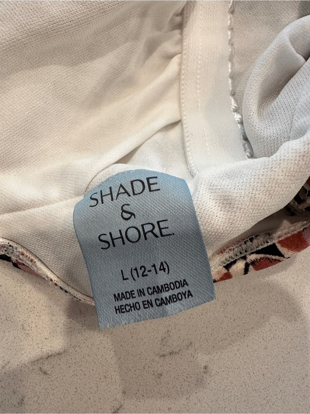 Shade & Shore Swimming suit and shorts - Picture 4 of 8